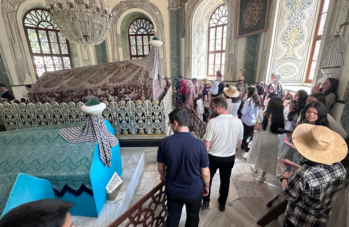 “GENÇLERİMİZ GENÇ SEYYAH PROJESİYLE  BURSA’YI KEŞFEDİYOR”