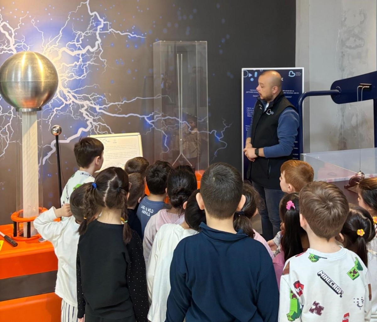 Minikler çevre bilincini bilim merkezinde keşfetti