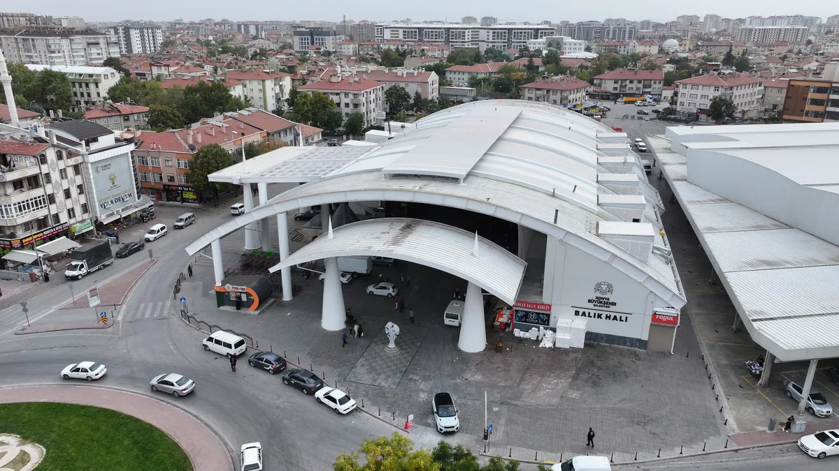 Konya Büyükşehir Belediyesi Balık Hali’ni Yeniledi