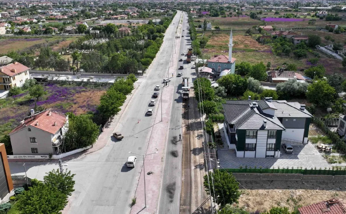 Karatay'ın Ana Caddelerinde Asfalt Seferberliği