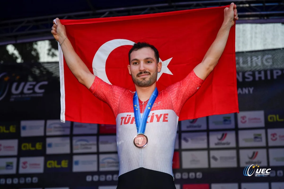 Milli bisikletçi Ramazan Yılmaz dünya birincisi oldu