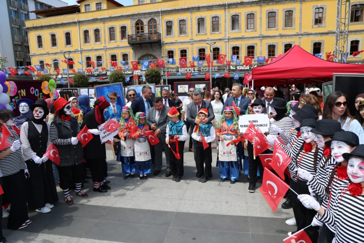Trabzon'da Eğitim Odaklı Kültür Sanat Festivali Açıldı